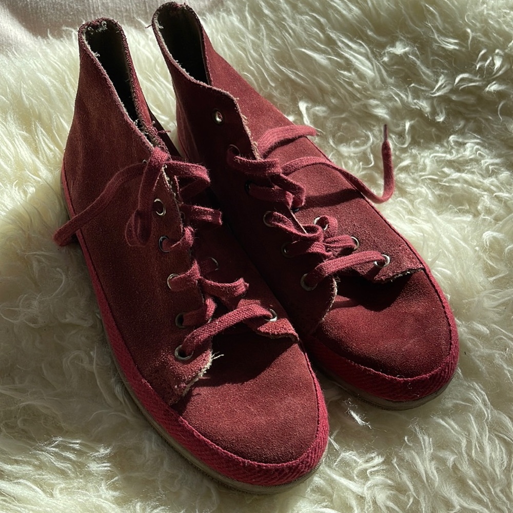 Natural World Red organic sneakers size 38 / 7